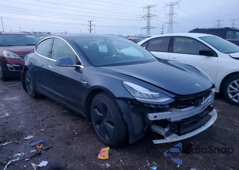 2020 Tesla Model 3 z USA, uszkodzony, nr VIN 5YJ3E1EB2LF663607